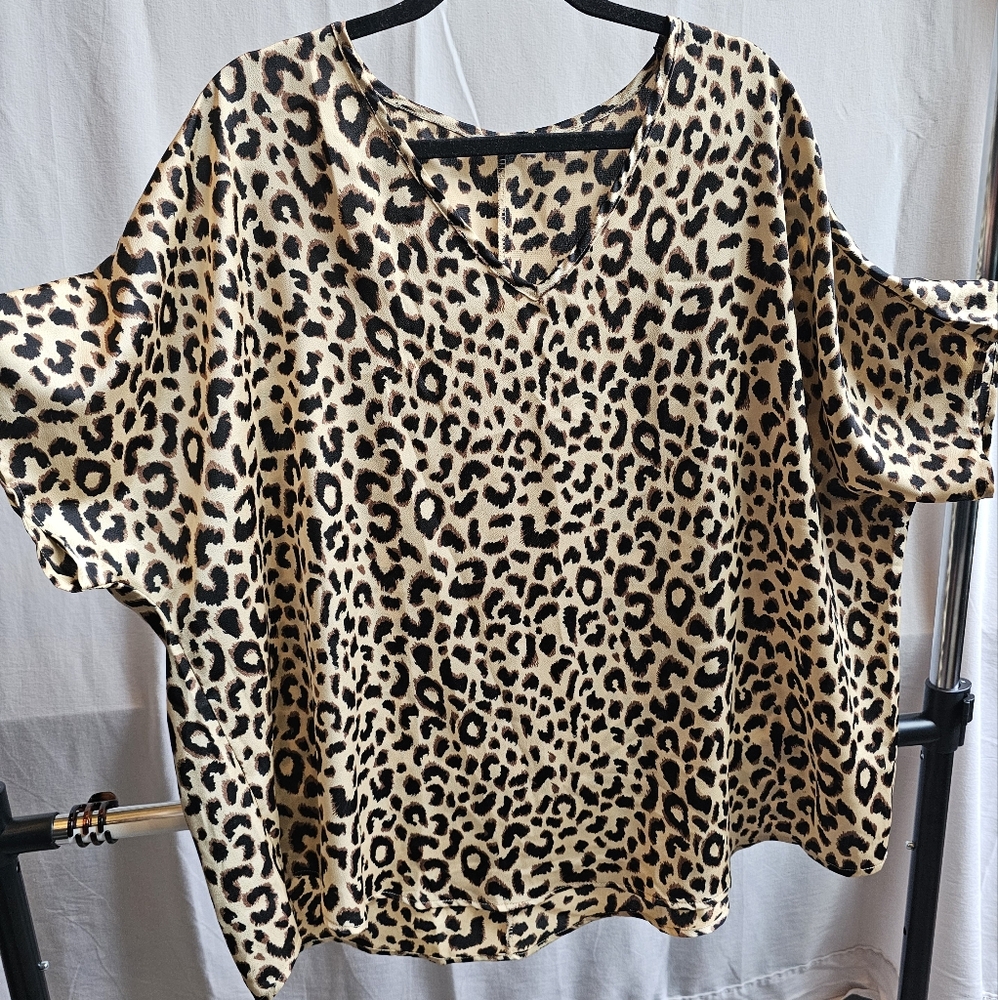 Leopard Print Women's Top Plus Size